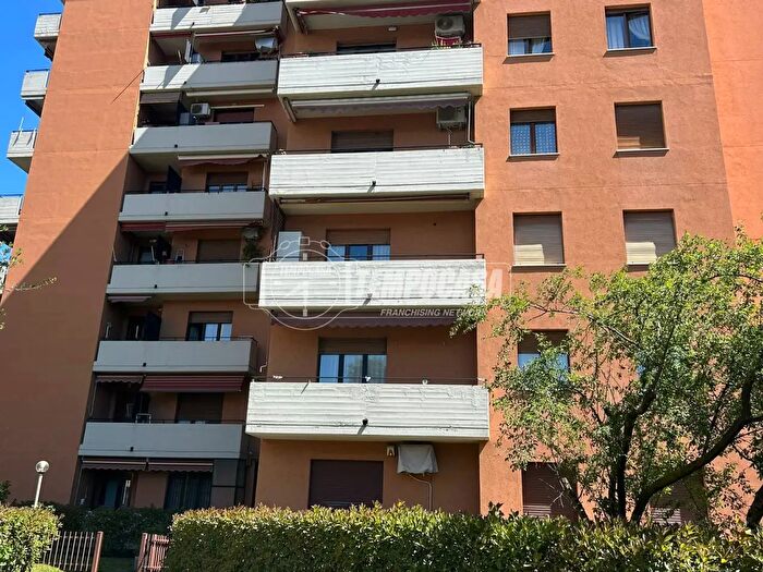 Appartamento trilocale in vendita in Via Guardi G, Cinisello Balsamo