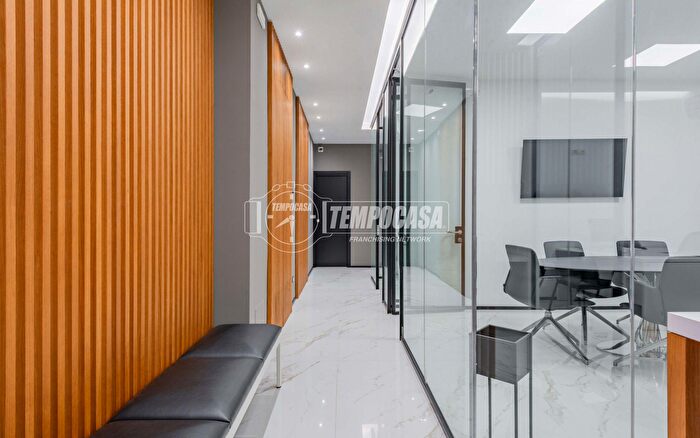 Appartamento quadrilocale in affitto in Viale Pasteur, Roma