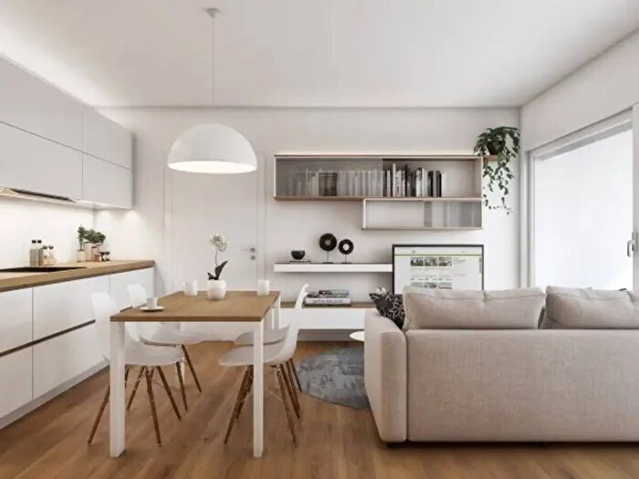 Appartamento bilocale in vendita in Via Testori, Lomazzo