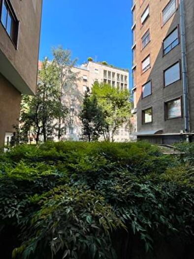 Appartamento bilocale in affitto in Via Borgogna, San Babila, Milano