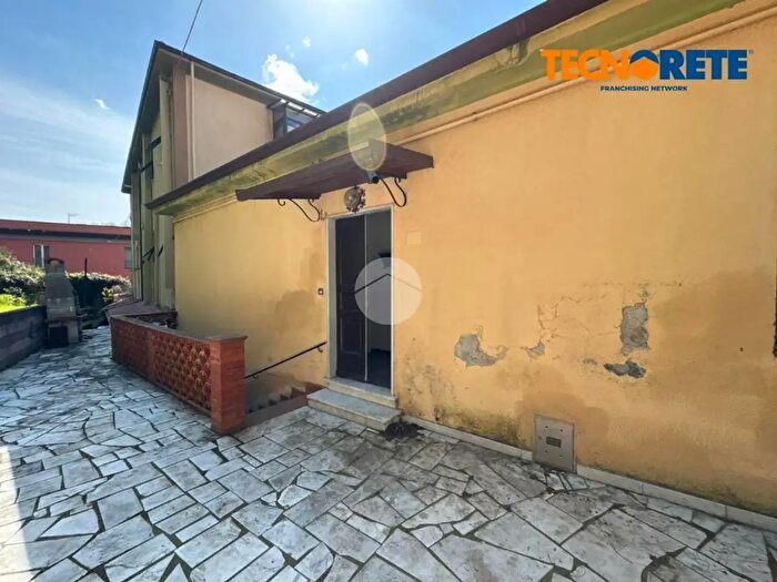 Casa quadrilocale in affitto in Viale S Bartolomeo, La Spezia