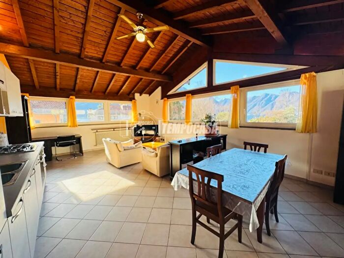 Appartamento quadrilocale in vendita in Via Antica Regina a, Tremezzina