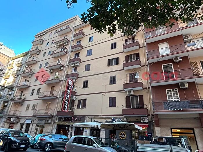 Appartamento bilocale in vendita in Via Cesare Battisti, Taranto