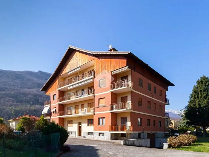 Appartamento trilocale in vendita in Via Parri, Torre Pellice