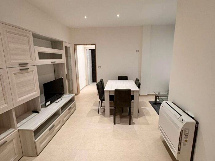 Appartamento bilocale in affitto in Via Contessa Sibilla, Rudiae Casermette, Lecce