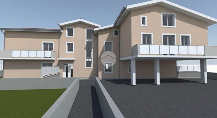 Appartamento trilocale in vendita in Via Martiri della Resistenza, Fara In Sabina