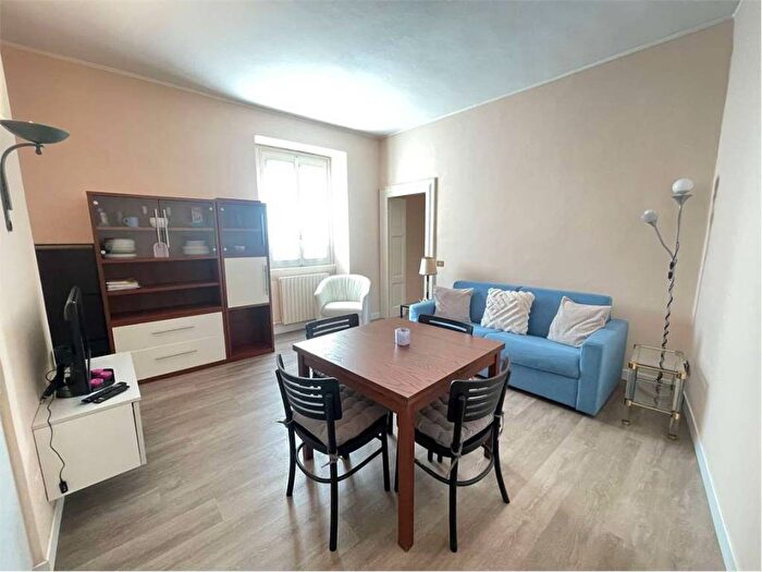 Appartamento bilocale in affitto in Via Madonnina, Brera, Milano