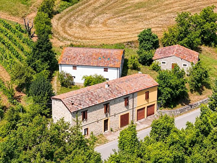 Casa con 8 locali in vendita in Loc Pagno, Sarsina