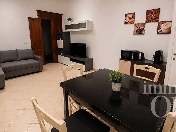 Appartamento quadrilocale in vendita in Via Giuseppe Garibaldi, Livorno