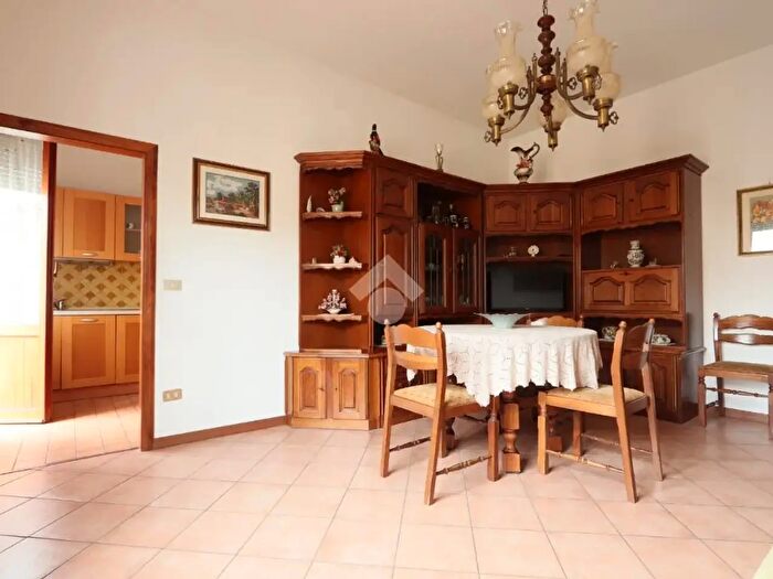 Appartamento con 5 locali in vendita in Via Cavour, Alba Adriatica