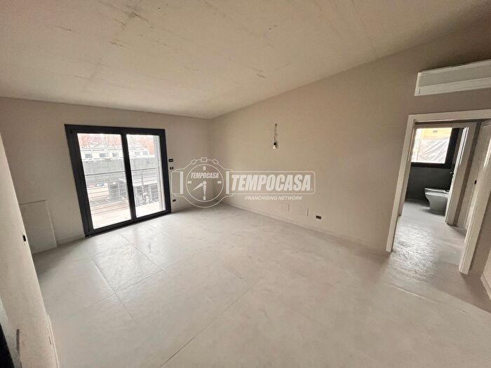 Appartamento trilocale in affitto in Via Tesso, Torino