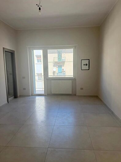 Appartamento trilocale in affitto in Salerno, Salerno
