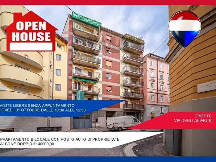 Appartamento bilocale in vendita in Via degli Apiari, Trieste