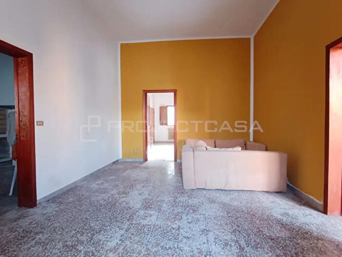 Casa con 6 locali in vendita in Via Mascagni, Nociglia