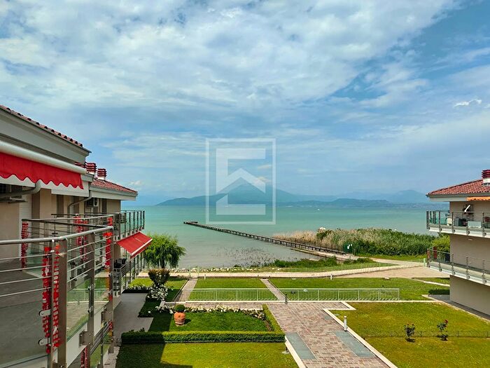 Appartamento bilocale in vendita in Via Verona, Sirmione