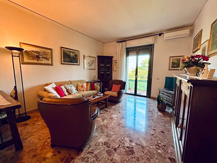 Appartamento quadrilocale in vendita in Via Baccio da Montelupo, Firenze