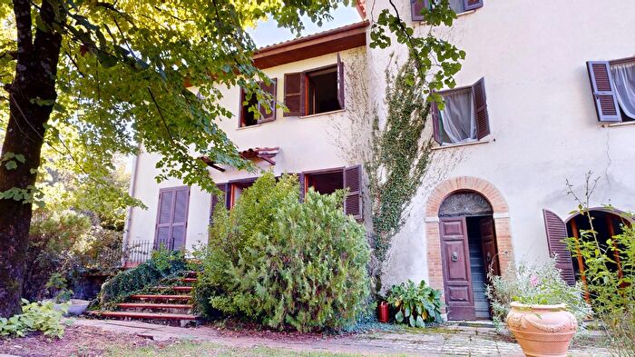 Casa trilocale in vendita in Via Giulio Costanzi Contig, Contigliano