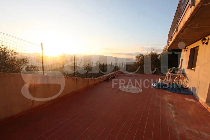 Casa con 5 locali in vendita in Via Aurelia, Santo Stefano Di Magra