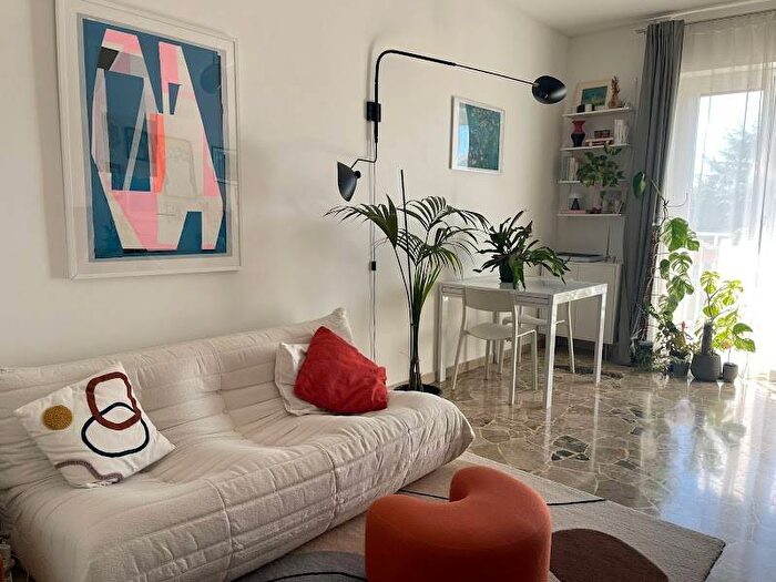 Appartamento bilocale in affitto in Viale Legioni Romane, Bande Nere, Milano