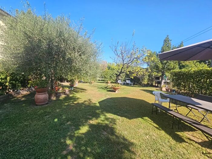 Casa con 7 locali in vendita in Pisa