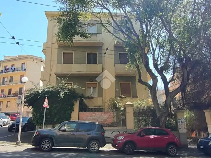 Appartamento trilocale in vendita in Vico Secondo di Viale Luigi Merello, Cagliari