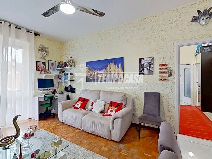 Appartamento bilocale in vendita in Via Monte Rosa, Brugherio