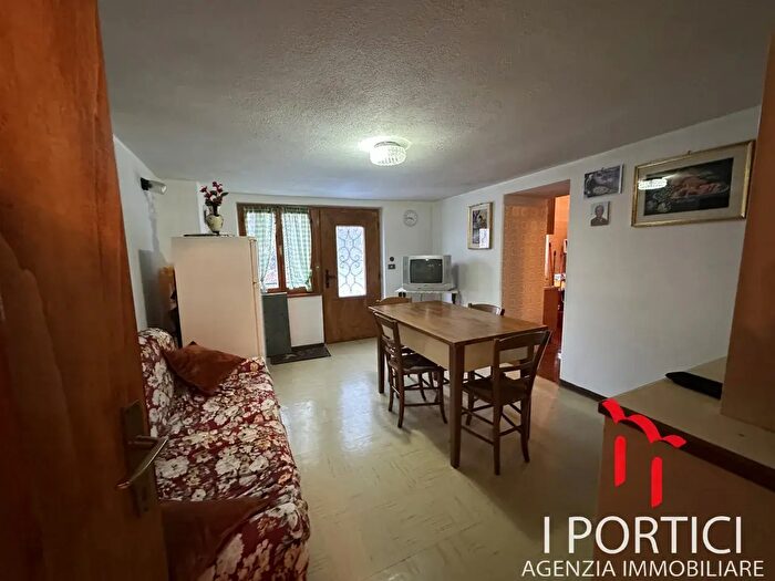 Appartamento quadrilocale in vendita in Via Monte Tos, Alleghe