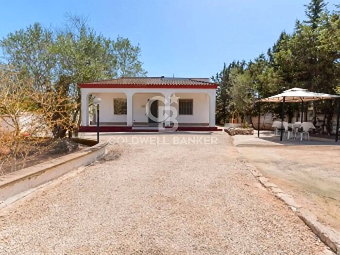 Casa quadrilocale in vendita in Strada Vicinale di Mezzo dei Benificati Itri, Gallipoli