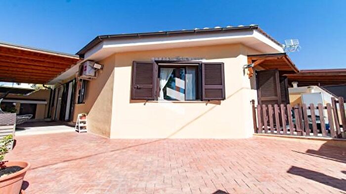 Casa trilocale in vendita in Via Torbido, Aprilia