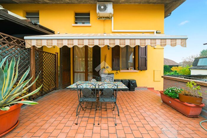 Appartamento trilocale in vendita in Viale Manzoni, Castelnovo Di Sotto