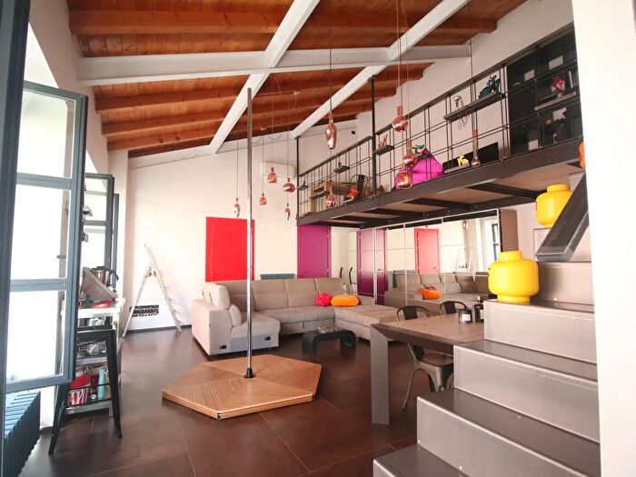 Appartamento trilocale in vendita in Como