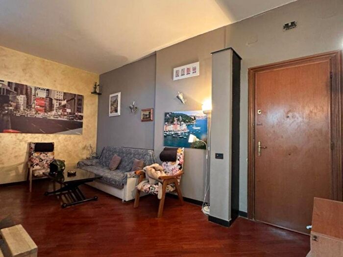 Appartamento bilocale in affitto in Via Monte Rosa, Staglieno, Genova