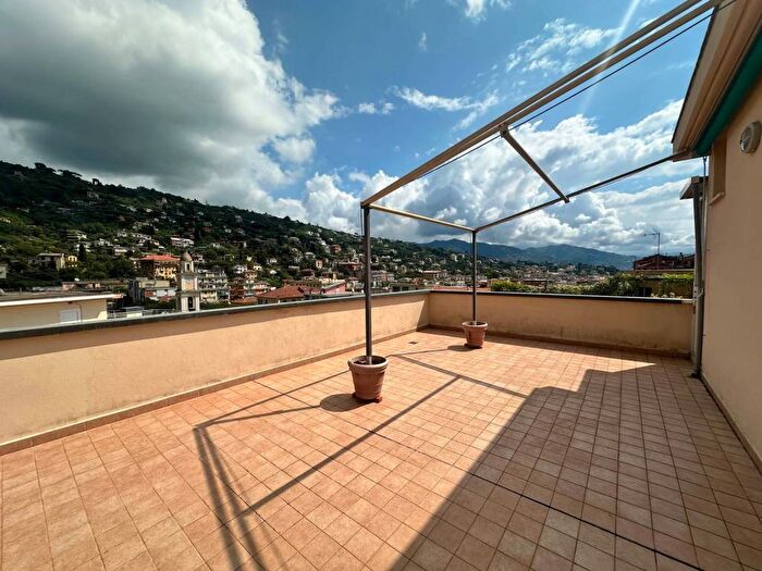 Appartamento trilocale in affitto in Via San Siro, Centro, Santa Margherita Ligure