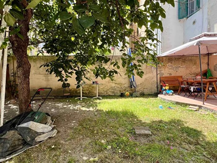 Appartamento trilocale in vendita in Livorno