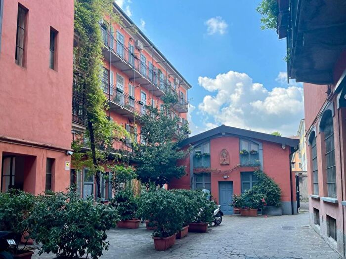 Appartamento bilocale in affitto in ELIA LOMBARDINI, Navigli Darsena, Milano