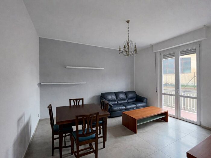 Appartamento bilocale in affitto in Via Verga, Centro, Arona