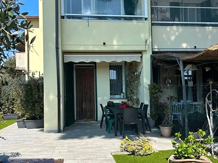 Casa trilocale in vendita in Ravenna