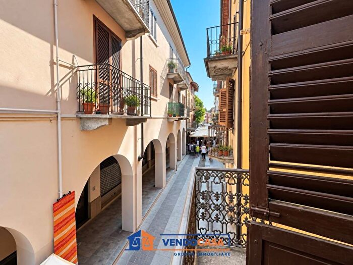 Casa con 6 locali in vendita in Via Carlo Alberto, Nizza Monferrato