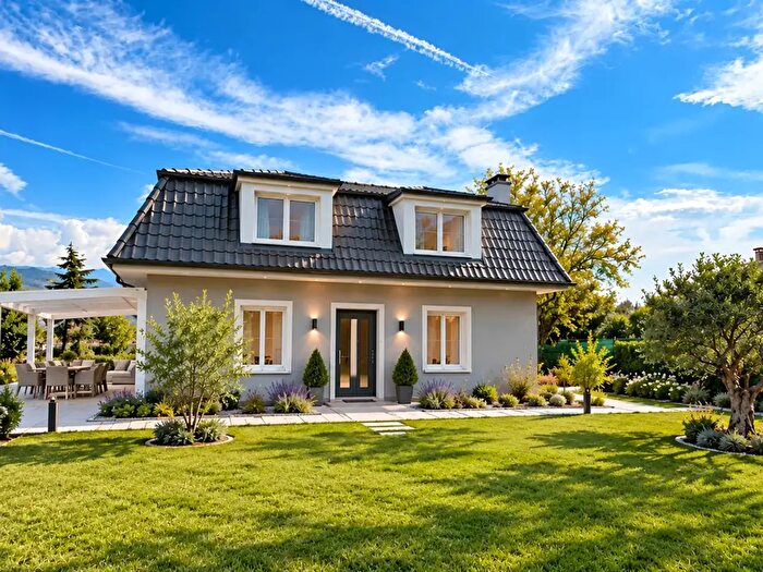 Casa trilocale in vendita in Via Valle Molella Snc, Fiuggi