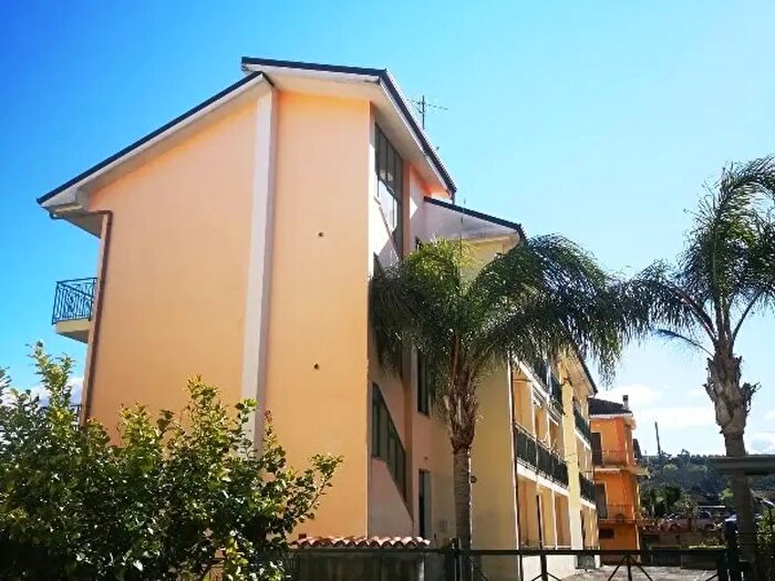 Appartamento bilocale in vendita in Via Arbosto, Castelnuovo Cilento