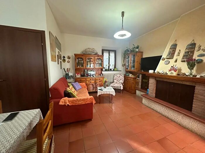 Casa con 5 locali in vendita in Capannori