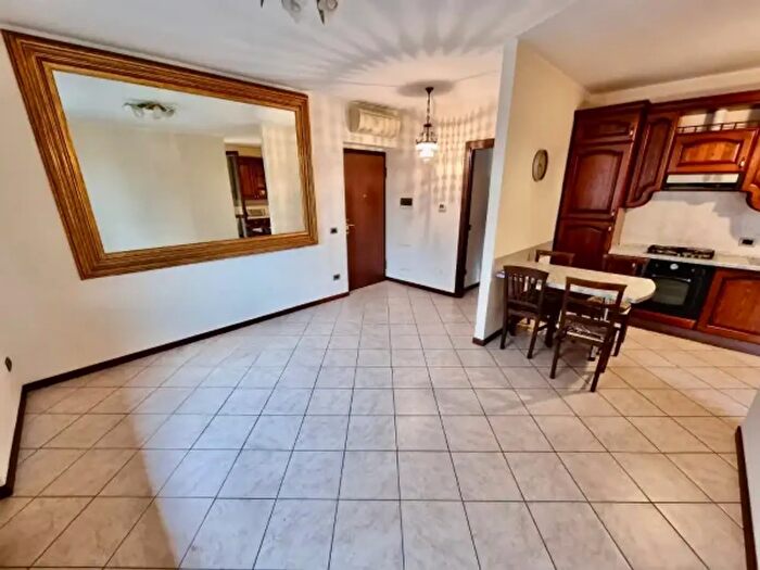 Appartamento trilocale in vendita in Via Fornace, Gossolengo