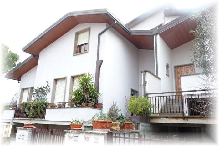 Appartamento con 5 locali in vendita in Montelupo Fiorentino