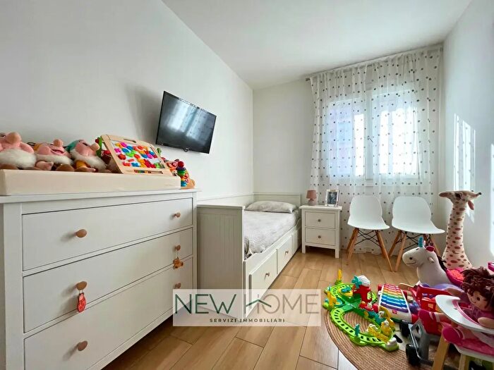 Appartamento trilocale in vendita in Via Rinaldo Veronesi, Verona