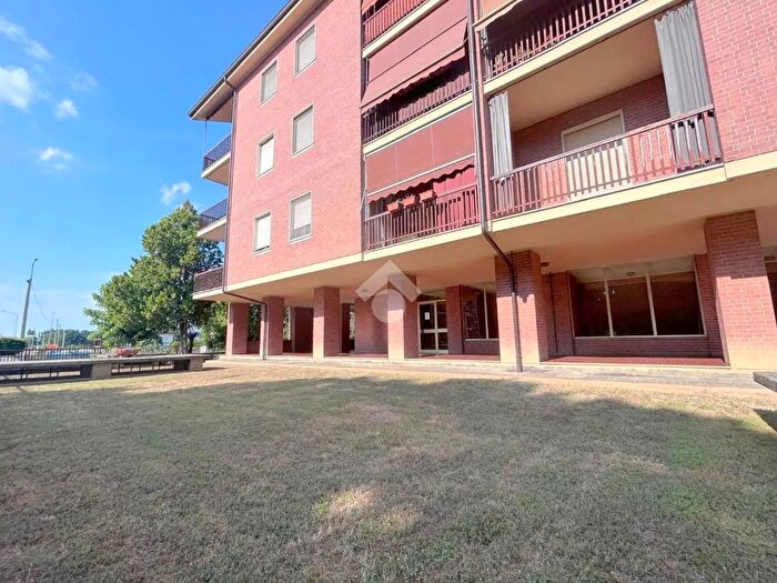 Appartamento quadrilocale in vendita in Via a Monti, Asti