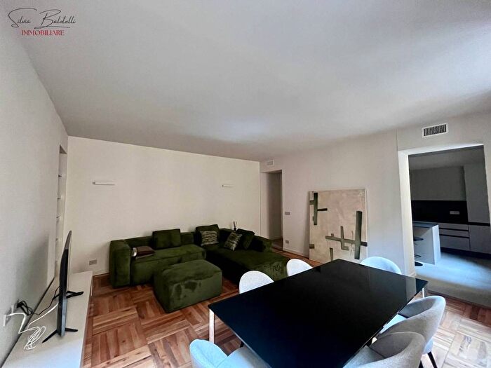 Appartamento quadrilocale in affitto in Via Cesare Battisti, Via Roma, Torino