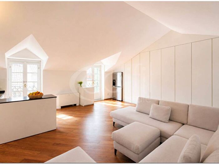 Casa trilocale in affitto in Via Bigli, Scala Manzoni, Milano