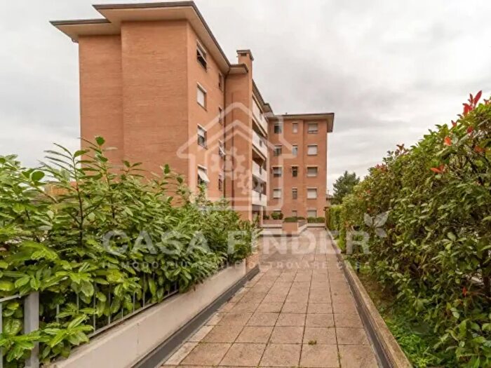 Appartamento trilocale in vendita in Strada Naviglio Alto, Parma