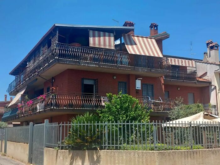 Appartamento trilocale in vendita in Via Colle del Sole, Guidonia Montecelio