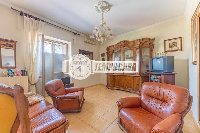 Appartamento trilocale in vendita in Roma